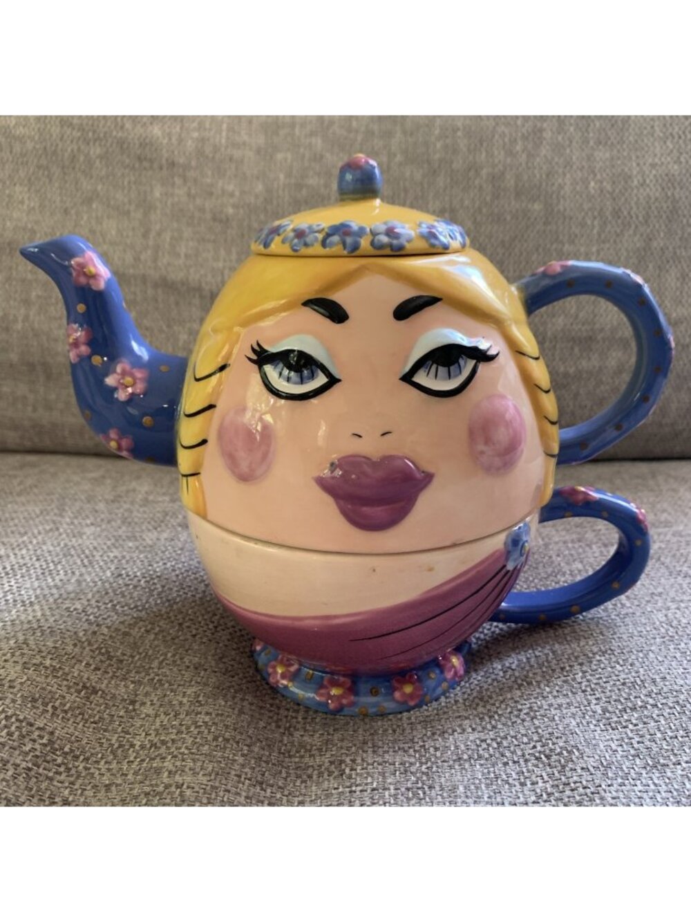 2004 Sears Canada Vintage Glamour Girl Face Tea For One Stacking Teapot Cup Set